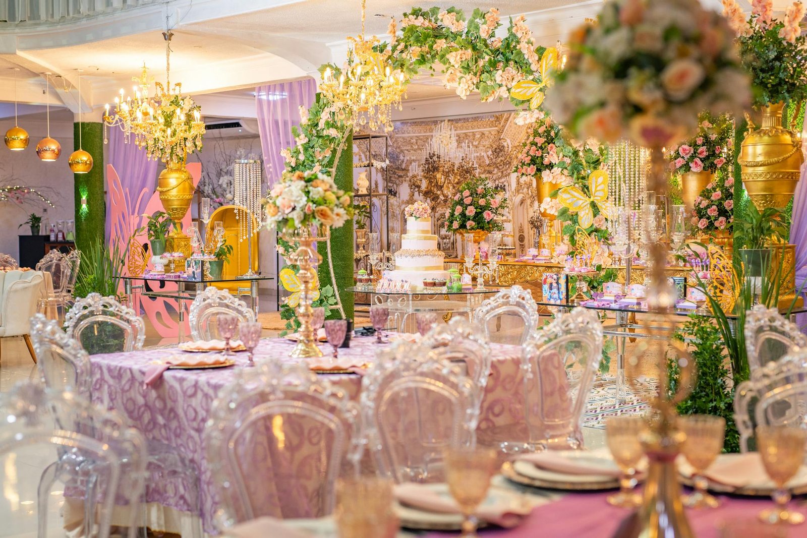 Elegant table styling for reception